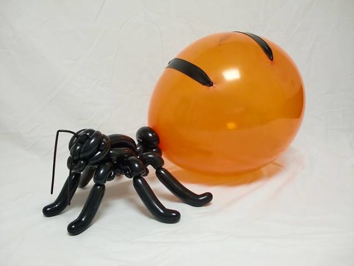 baloon ant